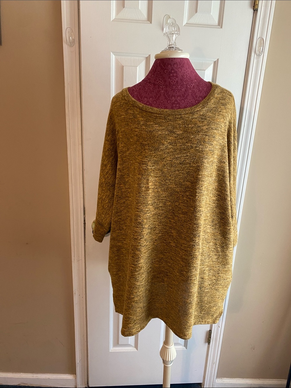 Rae Mode 1XL Cozy Scoop-Neck Tunic Sweater Speckled Mustard and Black